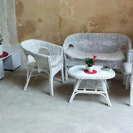 La Casetta Di Ulisse Minicasa Per Amici Vibo Valentia