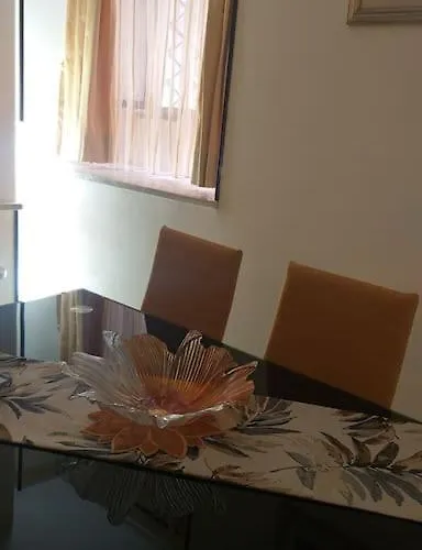 公寓 La Casetta Di Ulisse Minicasa Per Amici 维博瓦伦蒂亚